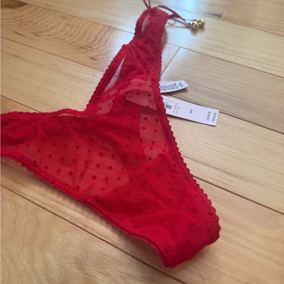 Victoria’s Secret Very Sexy Tease Christmas Red Jingle Thong Panty - Size Medium - Picture 4 of 6
